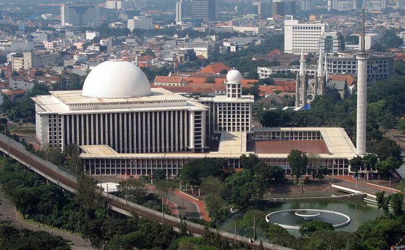 sejarah masjid istiqlal jakarta Indonesia